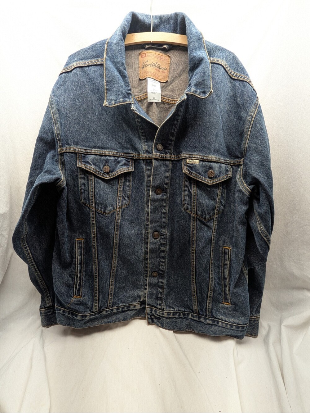 Vintage Levi Strauss Co Denim Trucker Denim Jacket Men XLarge Blue jean